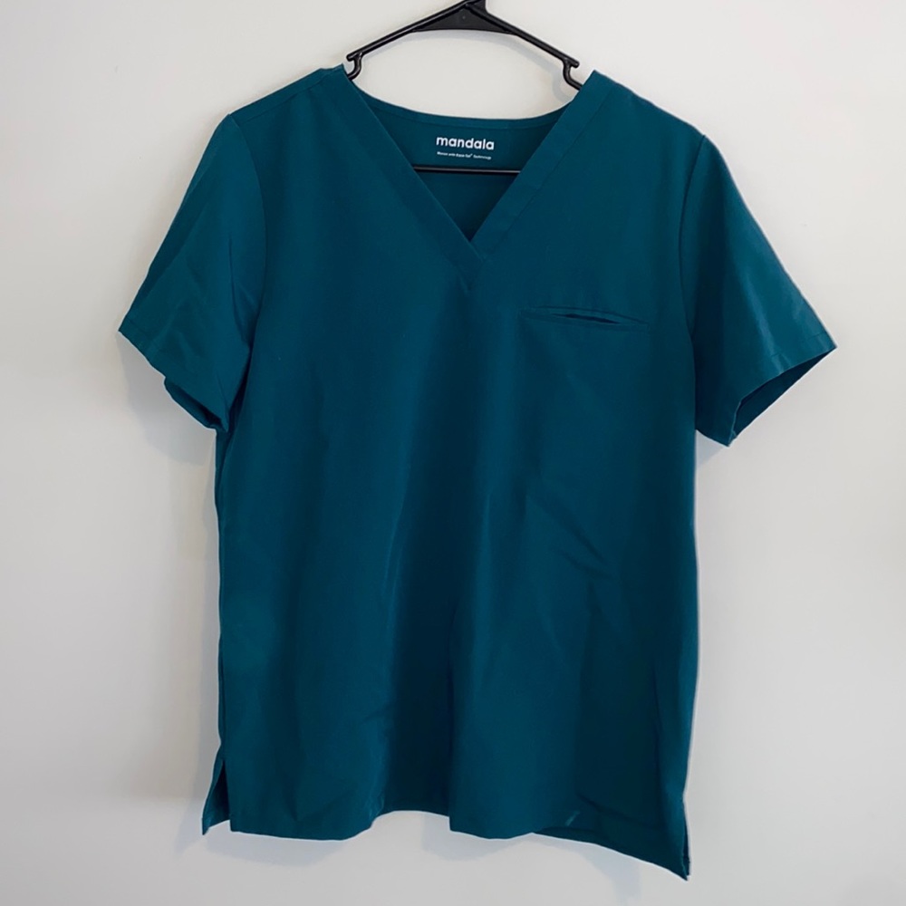 Mandala Scrubs one pocket v-neck scrub top Caribbean Blue